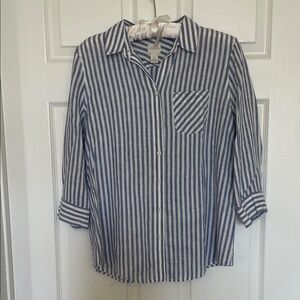 Chico’s Linen No Iron Blue and White Striped Button Up